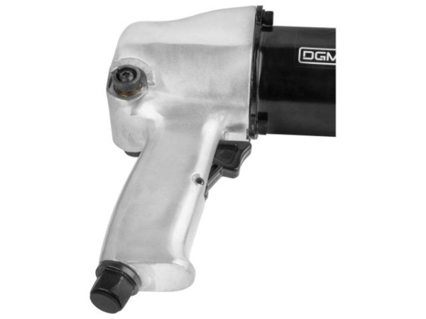 Пневмогайковерт 1/2" DGM DTW-7012 с лубрикатором и головками (580 Нм, Ударный мех-м: twin hammer, 7000 об/мин, Макс.резьба: М18, 220 л/мин,)