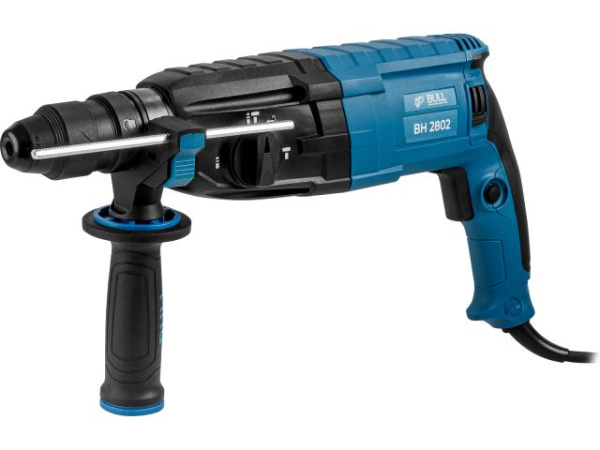 Перфоратор BULL BH 2802 в чем. Xcase 850 Вт, 3.2 Дж, 28 мм, 4 реж. + 2 зубила, 3 сверла, БЗП (вес 3.8 кг)