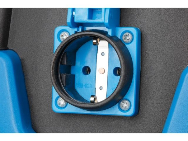 Пылесос BULL AS 3001 + аксессуары 1400 Вт, 30 л, 6м кабель, 3м шланг, HEPA, мануал., выдув (класс: L, очистка: мануальная, автовключение, выдув, 2 фильтра, розетка 2000 Вт)