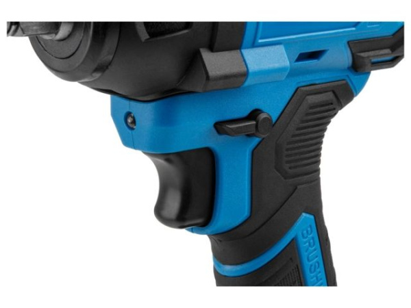 Аккум. ударный гайковерт BULL SC 1804 в кор. SOLO БЕСЩЕТ., 18 В, 400 Н*м, 1/2" (вес 2.0 кг)