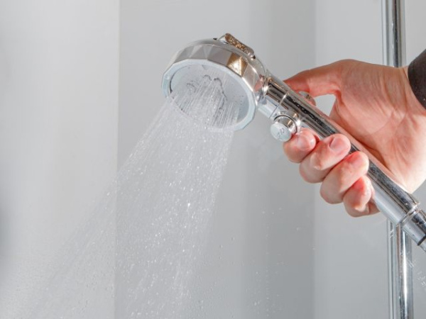 Душевая лейка с кнопкой подачи воды, 3-функц. ECONOCE