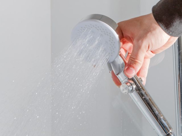 Душевая лейка с кнопкой подачи воды, 5-функц. ECONOCE