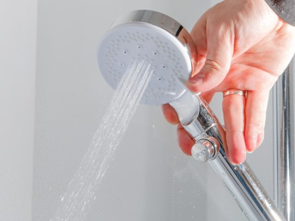 Душевая лейка с кнопкой подачи воды, 5-функц. ECONOCE